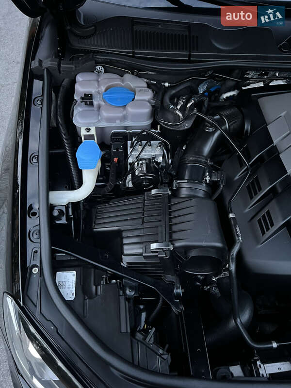 Позашляховик / Кросовер Volkswagen Touareg 2015 в Києві фото 71 Позашляховик / Кросовер Volkswagen Touareg 2015 в Києві