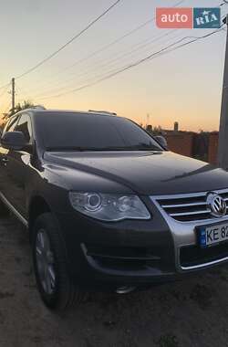 Позашляховик / Кросовер Volkswagen Touareg 2008 в 