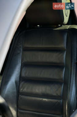 Внедорожник / Кроссовер Volkswagen Touareg 2006 в 