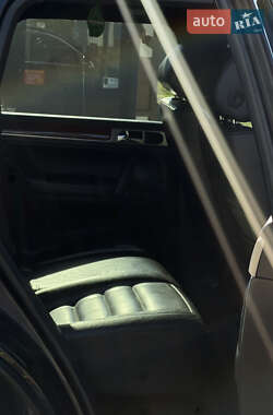 Внедорожник / Кроссовер Volkswagen Touareg 2006 в 