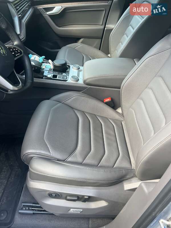Внедорожник / Кроссовер Volkswagen Touareg 2022 в Киеве фото 5 Внедорожник / Кроссовер Volkswagen Touareg 2022 в Киеве
