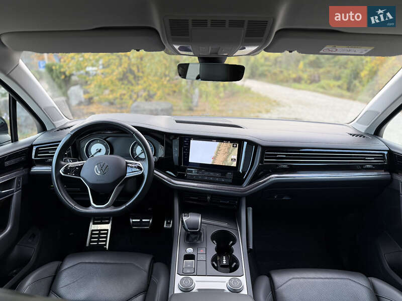 Позашляховик / Кросовер Volkswagen Touareg 2021 в Дніпрі фото 18 Позашляховик / Кросовер Volkswagen Touareg 2021 в Дніпрі