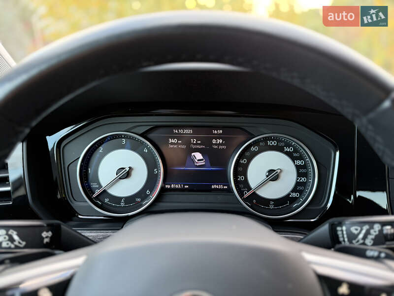 Позашляховик / Кросовер Volkswagen Touareg 2021 в Дніпрі фото 22 Позашляховик / Кросовер Volkswagen Touareg 2021 в Дніпрі