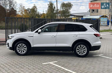 Внедорожник / Кроссовер Volkswagen Touareg 2020 в 