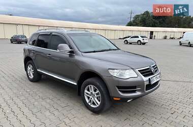 Позашляховик / Кросовер Volkswagen Touareg 2008 в  фото 9 Позашляховик / Кросовер Volkswagen Touareg 2008 в