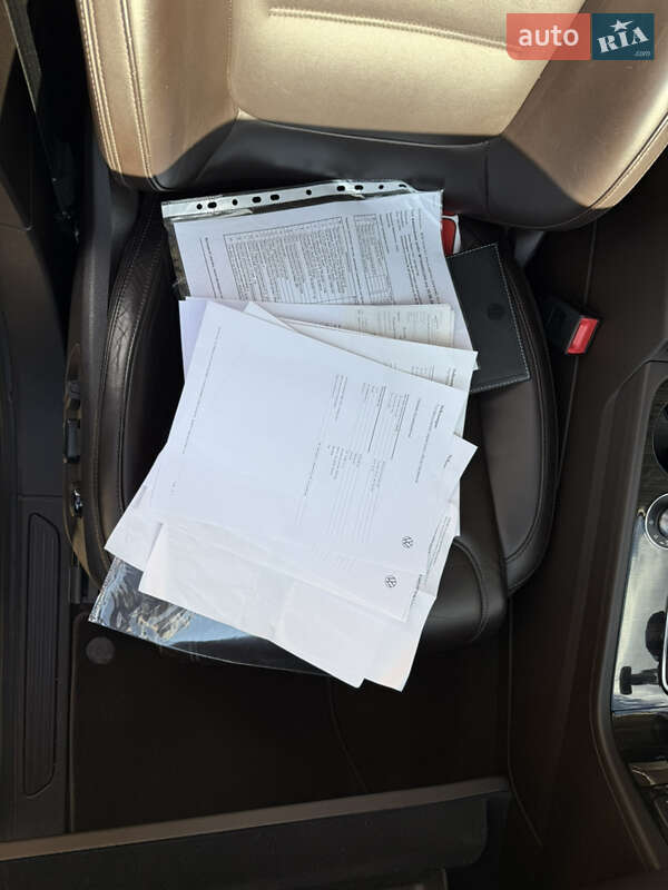 Позашляховик / Кросовер Volkswagen Touareg 2017 в Одесі