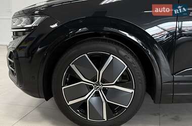 Внедорожник / Кроссовер Volkswagen Touareg 2025 в 