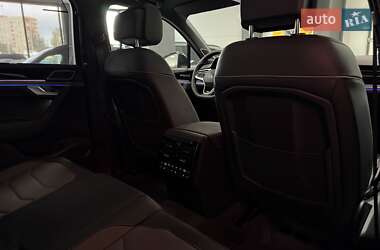 Внедорожник / Кроссовер Volkswagen Touareg 2025 в 