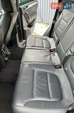 Внедорожник / Кроссовер Volkswagen Touareg 2015 в 
