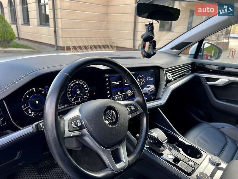Внедорожник / Кроссовер Volkswagen Touareg 2019 в Дунаевцах фото 36 Внедорожник / Кроссовер Volkswagen Touareg 2019 в Дунаевцах