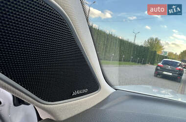 Внедорожник / Кроссовер Volkswagen Touareg 2019 в 