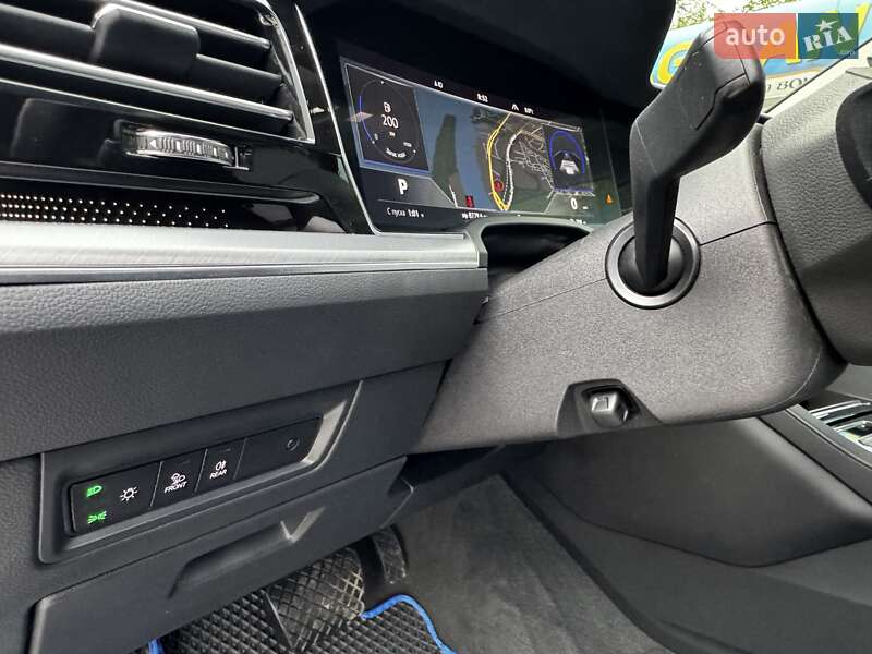 Внедорожник / Кроссовер Volkswagen Touareg 2021 в Днепре