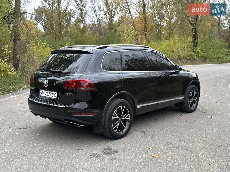 Внедорожник / Кроссовер Volkswagen Touareg 2012 в Звенигородке