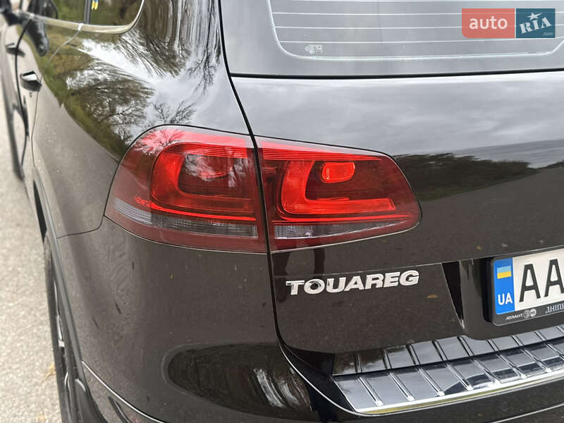 Внедорожник / Кроссовер Volkswagen Touareg 2012 в Звенигородке