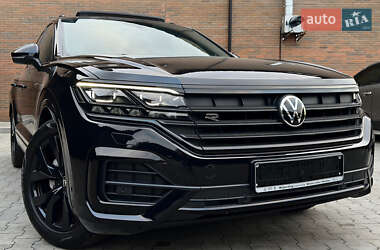 Внедорожник / Кроссовер Volkswagen Touareg 2022 в 