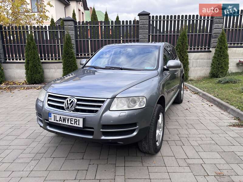 Внедорожник / Кроссовер Volkswagen Touareg 2004 в 