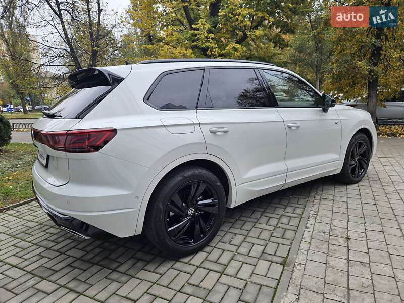Позашляховик / Кросовер Volkswagen Touareg 2024 в Києві фото 7 Позашляховик / Кросовер Volkswagen Touareg 2024 в Києві