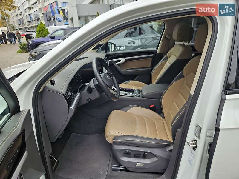 Позашляховик / Кросовер Volkswagen Touareg 2024 в Києві фото 21 Позашляховик / Кросовер Volkswagen Touareg 2024 в Києві