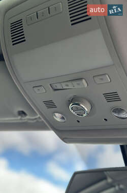 Внедорожник / Кроссовер Volkswagen Touareg 2013 в 