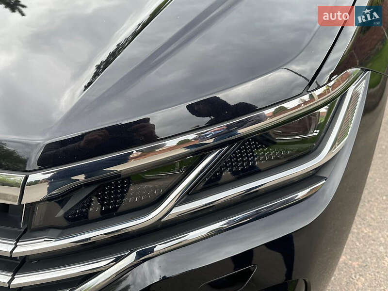 Позашляховик / Кросовер Volkswagen Touareg 2018 в Сарнах фото 38 Позашляховик / Кросовер Volkswagen Touareg 2018 в Сарнах