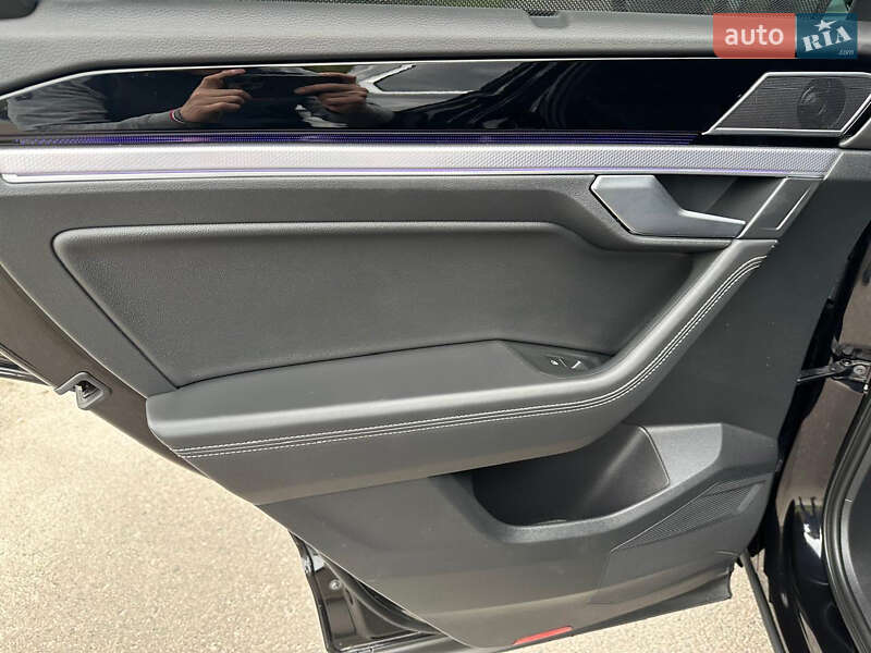 Позашляховик / Кросовер Volkswagen Touareg 2018 в Сарнах фото 79 Позашляховик / Кросовер Volkswagen Touareg 2018 в Сарнах