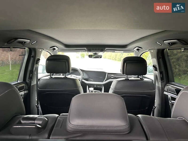 Позашляховик / Кросовер Volkswagen Touareg 2018 в Сарнах фото 97 Позашляховик / Кросовер Volkswagen Touareg 2018 в Сарнах