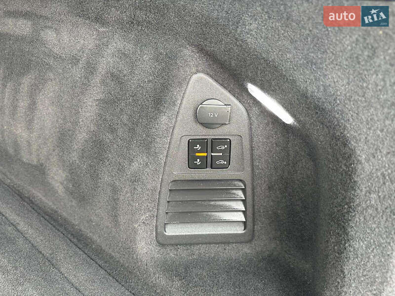 Позашляховик / Кросовер Volkswagen Touareg 2018 в Сарнах фото 98 Позашляховик / Кросовер Volkswagen Touareg 2018 в Сарнах