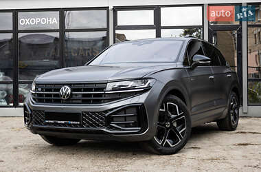 Позашляховик / Кросовер Volkswagen Touareg 2024 в Києві