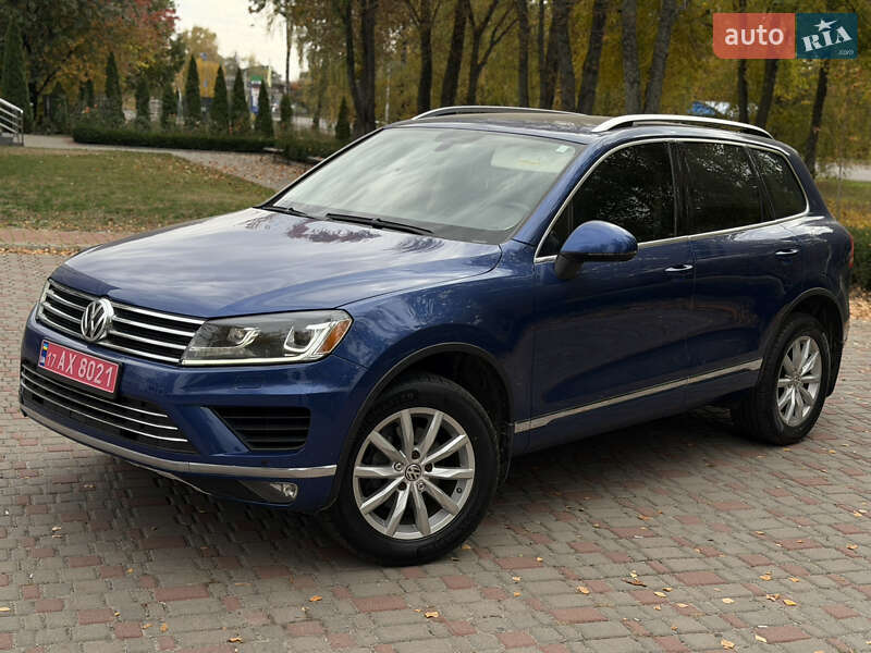 Внедорожник / Кроссовер Volkswagen Touareg 2017 в Лубнах