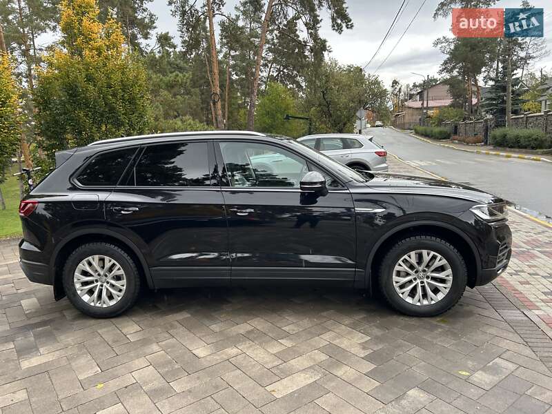 Позашляховик / Кросовер Volkswagen Touareg 2019 в Києві фото 4 Позашляховик / Кросовер Volkswagen Touareg 2019 в Києві