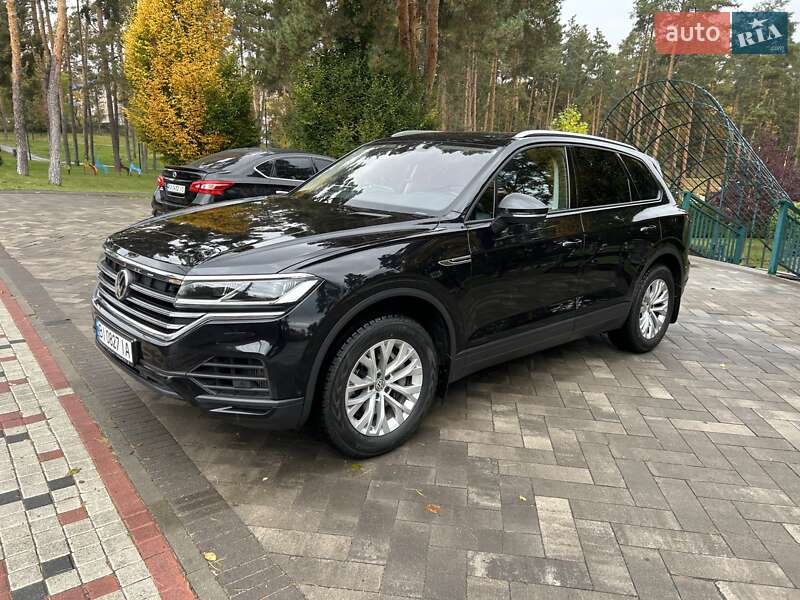 Позашляховик / Кросовер Volkswagen Touareg 2019 в Києві фото 3 Позашляховик / Кросовер Volkswagen Touareg 2019 в Києві