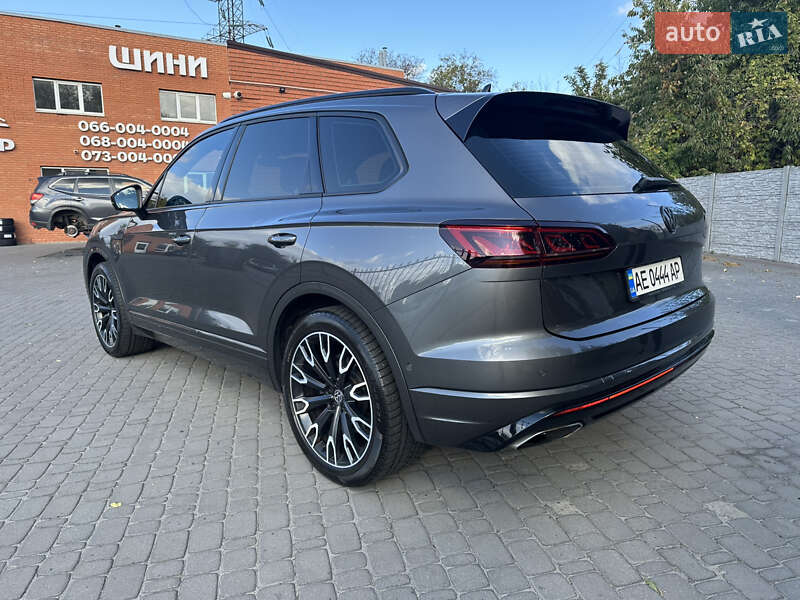 Внедорожник / Кроссовер Volkswagen Touareg 2019 в Днепре фото 4 Внедорожник / Кроссовер Volkswagen Touareg 2019 в Днепре