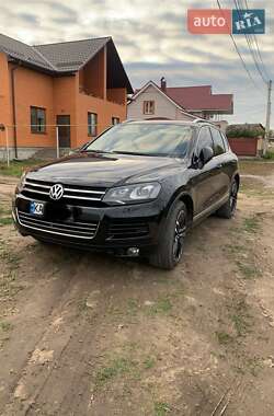 Внедорожник / Кроссовер Volkswagen Touareg 2010 в Виннице