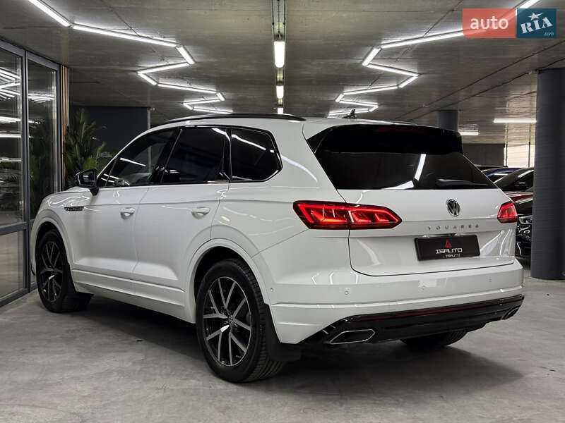 Позашляховик / Кросовер Volkswagen Touareg 2019 в Одесі