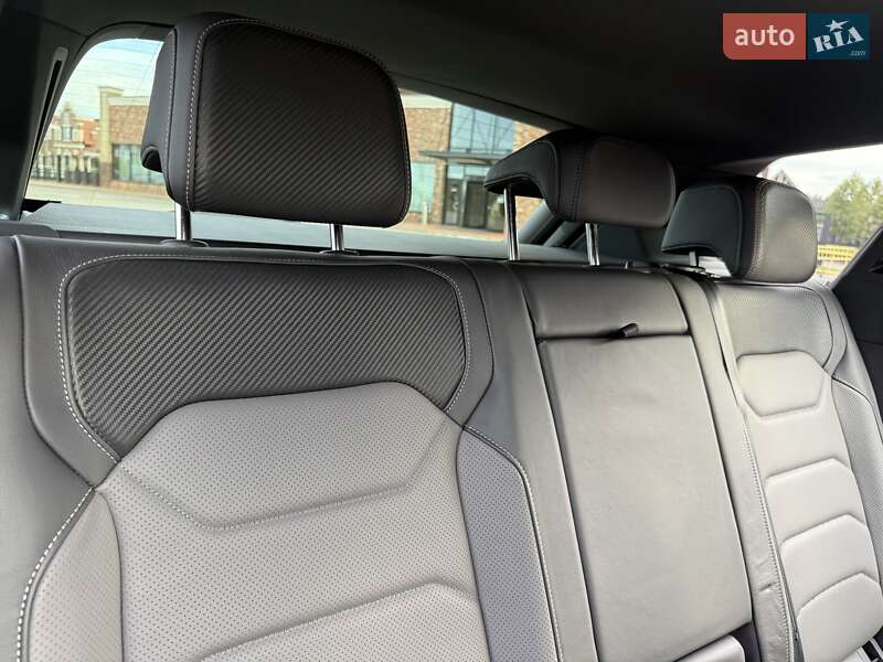 Внедорожник / Кроссовер Volkswagen Touareg 2023 в Киеве