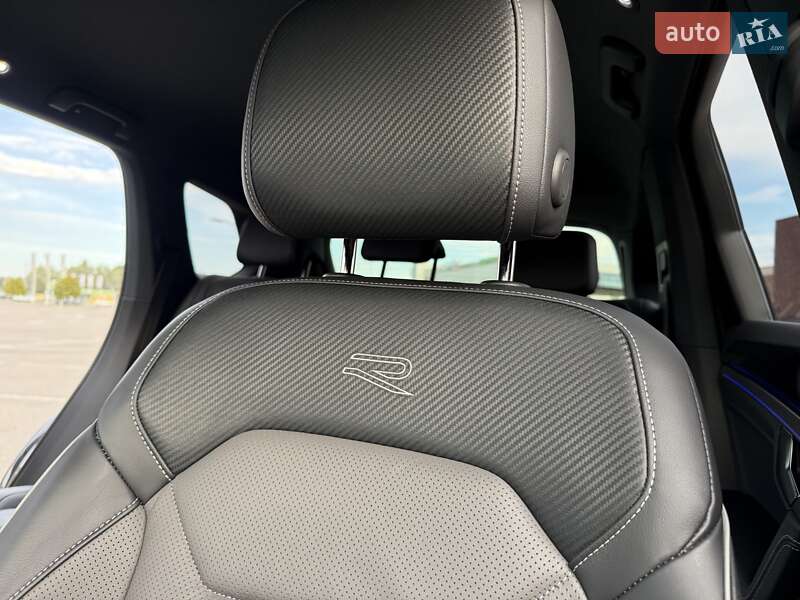 Внедорожник / Кроссовер Volkswagen Touareg 2023 в Киеве