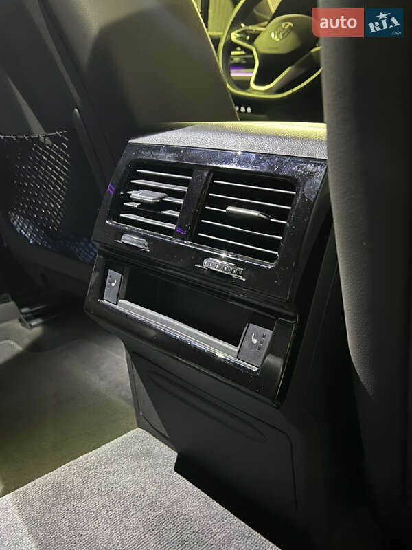 Внедорожник / Кроссовер Volkswagen Touareg 2022 в Киеве фото 13 Внедорожник / Кроссовер Volkswagen Touareg 2022 в Киеве