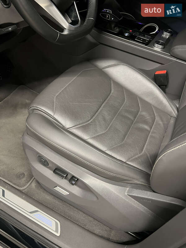 Внедорожник / Кроссовер Volkswagen Touareg 2022 в Киеве фото 17 Внедорожник / Кроссовер Volkswagen Touareg 2022 в Киеве