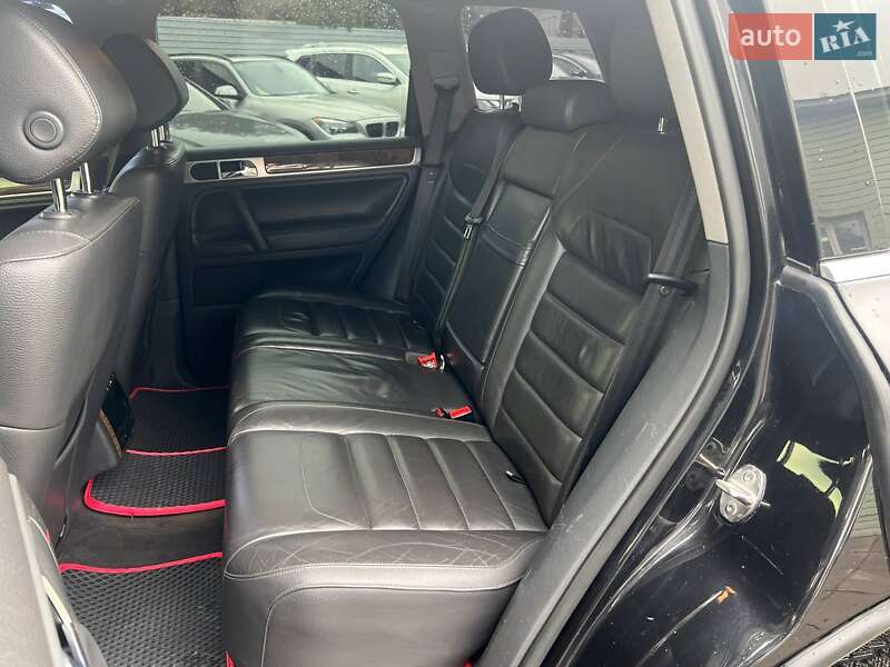 Внедорожник / Кроссовер Volkswagen Touareg 2008 в Киеве