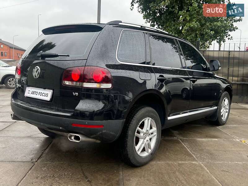 Внедорожник / Кроссовер Volkswagen Touareg 2008 в Киеве
