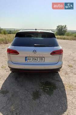 Внедорожник / Кроссовер Volkswagen Touareg 2020 в 