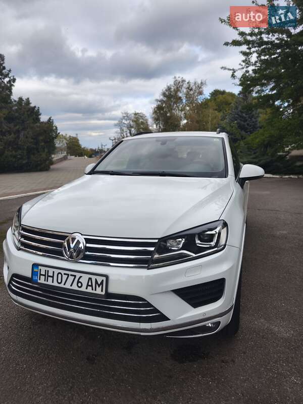 Внедорожник / Кроссовер Volkswagen Touareg 2014 в Черноморске фото 2 Внедорожник / Кроссовер Volkswagen Touareg 2014 в Черноморске