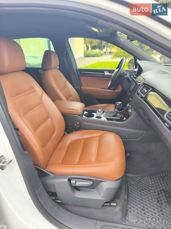 Внедорожник / Кроссовер Volkswagen Touareg 2014 в Черноморске фото 12 Внедорожник / Кроссовер Volkswagen Touareg 2014 в Черноморске