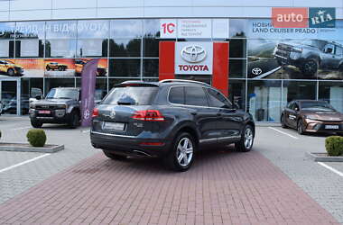 Внедорожник / Кроссовер Volkswagen Touareg 2014 в 