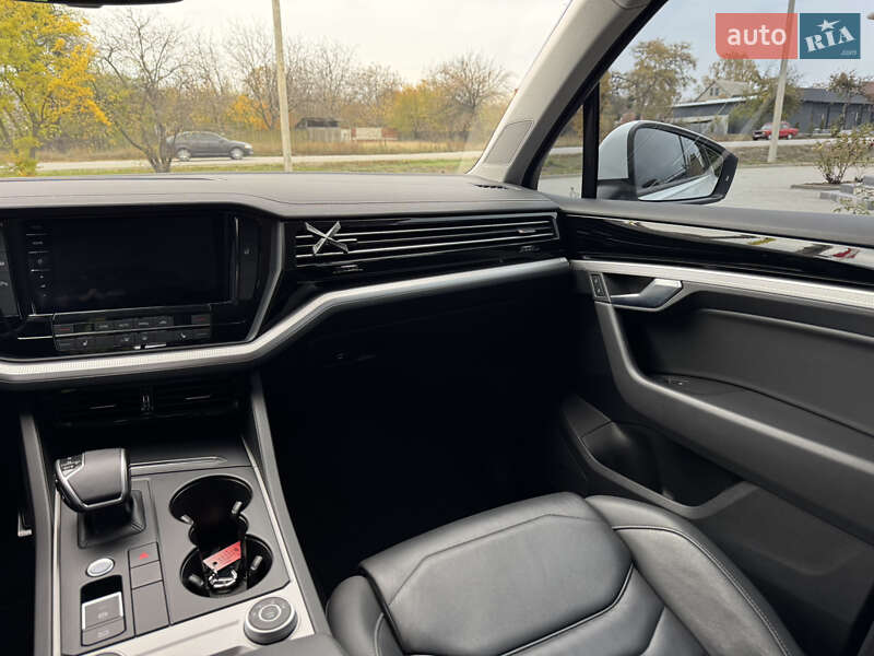 Внедорожник / Кроссовер Volkswagen Touareg 2020 в Харькове фото 18 Внедорожник / Кроссовер Volkswagen Touareg 2020 в Харькове