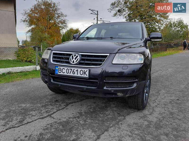 Внедорожник / Кроссовер Volkswagen Touareg 2004 в  фото Внедорожник / Кроссовер Volkswagen Touareg 2004 в