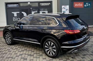 Внедорожник / Кроссовер Volkswagen Touareg 2019 в 