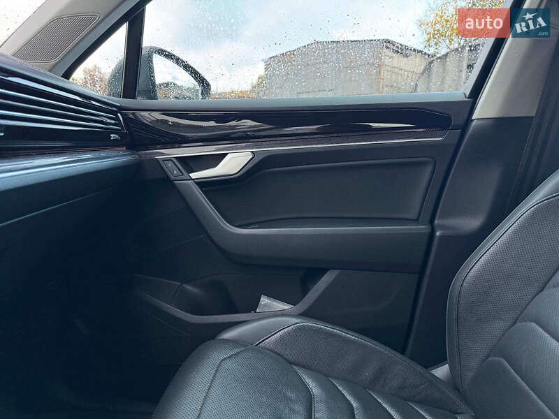 Внедорожник / Кроссовер Volkswagen Touareg 2021 в Киеве фото 34 Внедорожник / Кроссовер Volkswagen Touareg 2021 в Киеве