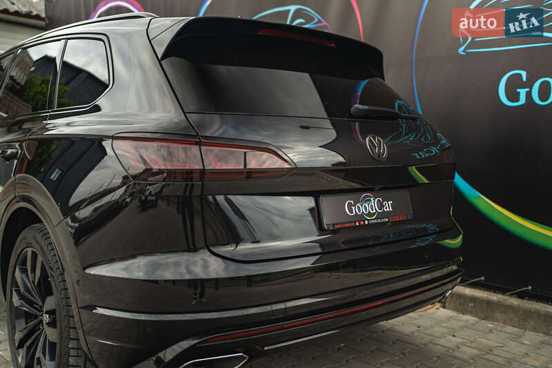 Позашляховик / Кросовер Volkswagen Touareg 2019 в Луцьку