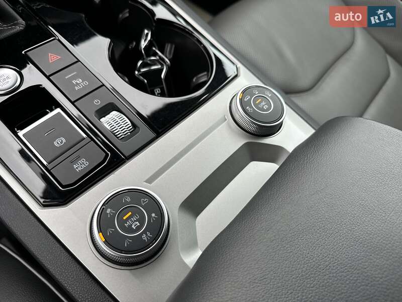 Внедорожник / Кроссовер Volkswagen Touareg 2021 в Киеве фото 63 Внедорожник / Кроссовер Volkswagen Touareg 2021 в Киеве